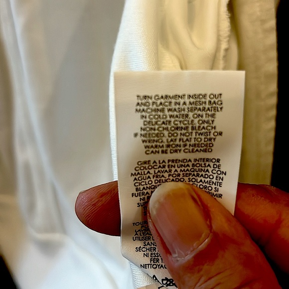 Cabi Spring 23 Debut Zip Hoodie L. Excellent condition.Asymmetrical zip. - Picture 7 of 7